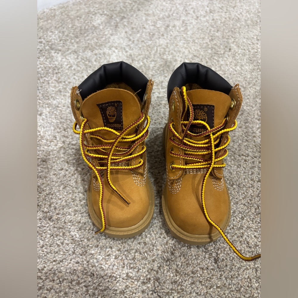 NIB TIMBERLAND CLASSIC 6 IN WATERPROOF BOOT WHEAT NUBUCK Toddler 5 - Picture 8 of 9